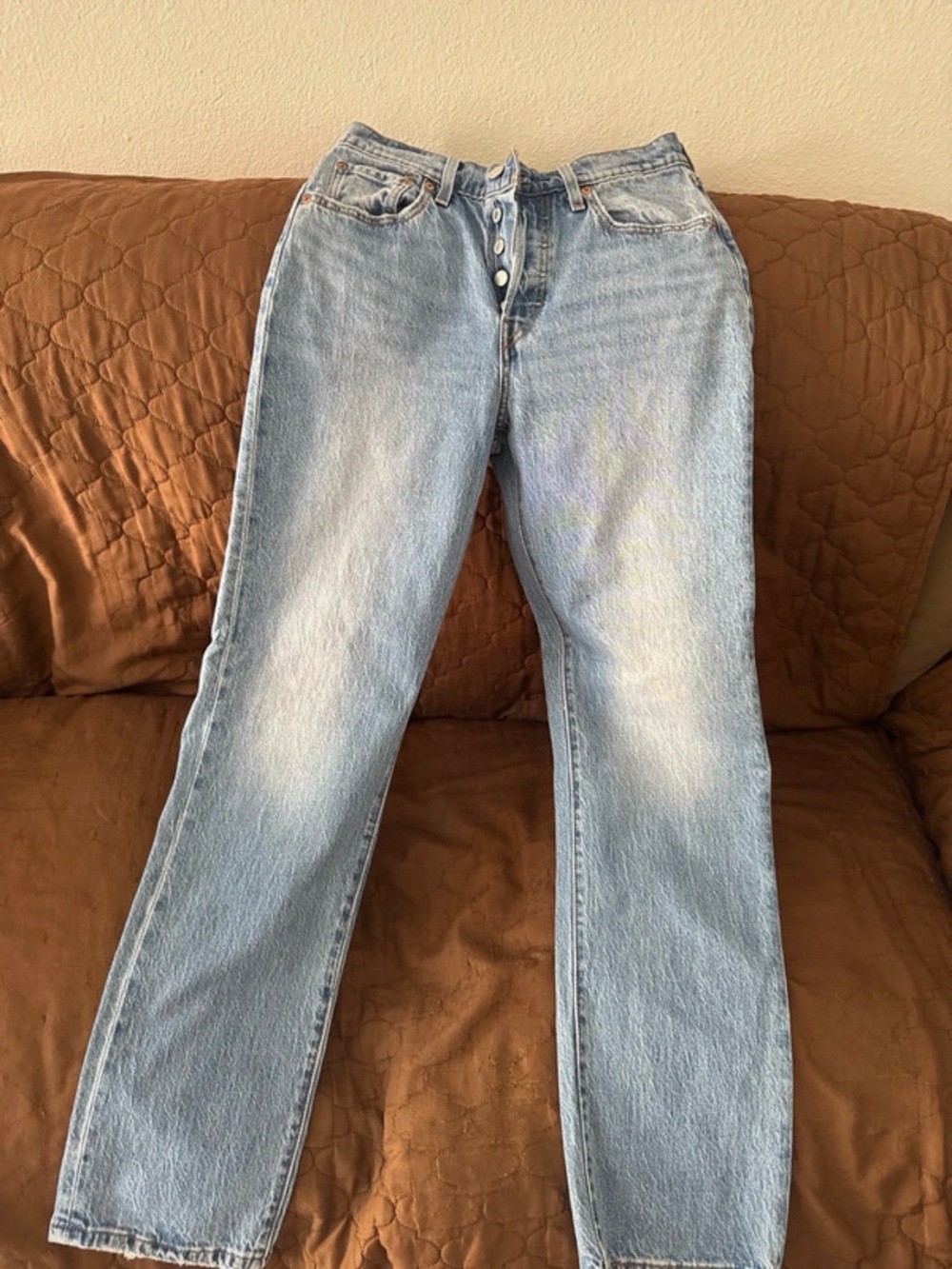 Levi's Classic Light Wash Straight Leg Women's Jeans